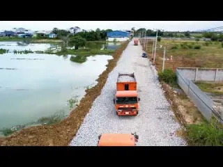 Excellent website operations using a SHANTUI bulldozer Road