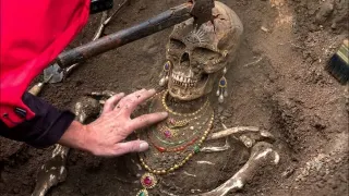 This Ancient Woman s Hidden Jewelry Shocked Everyone