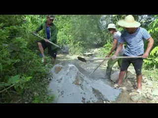 Building A Farm Work With My Neighbors To Open A Concrete