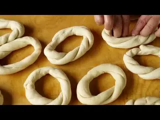 Simit Traditional Turkish Sesame Bread Rings