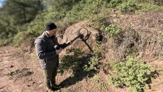 Zirvedeki Tarihi Kaya Mezarları Define Kasaları Keşfindeyiz