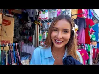 ME JUZGAN por mis BIKINIS en este PAÍS ÁRABE