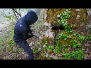 Define İşaretli Kaya Kasası Hazine Dolu