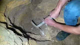 Found a Working iPhone X Underwater in the River Returned