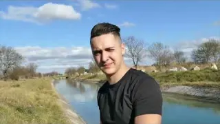 C EST FOU LA MEILLEURE CACHETTE C EST SOUS L EAU