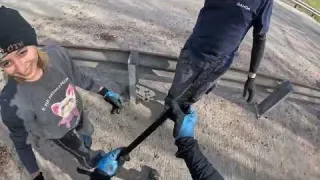 ENCONTRAMOS un ARMA y una BOLSA LLENA de MUNICIONES