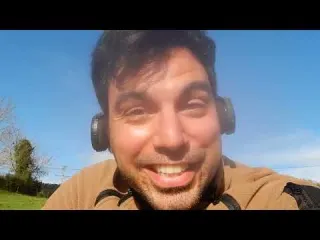 ESTABA ENTERRADO EN LA PISTA Detectando tesoros en un
