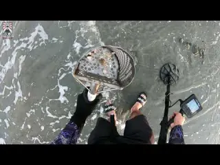 MUITOS OBJETOS e OURO ENCONTRADOS na PRAIA 金属探知機 Metal