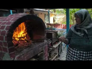 Hamursuzun Üzerine Bu Kez Sadece Yoğurt Sürdüm Bakın Nasıl