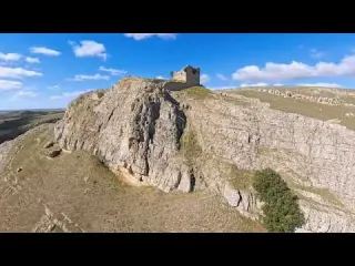 Castillo de Monasterio de Rodilla