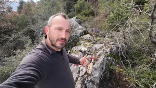Define Üçgen İsaretindeki inanılmaz Define
