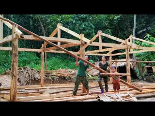 Help husband and children build wooden houses farm life