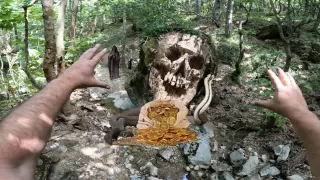 Lanetli Kurukafanın Altındaki Muhteşem Defineyi Çıkardım