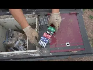 We Found An Abandoned Safe WE CALLED THE POLICE And They