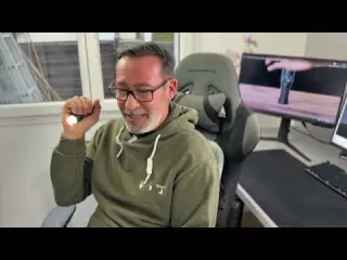 LA LAMPE LA PLUS PUISSANTE DU MONDE Olight