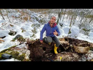 Kaya Altındaki Gizli Oyma Kasadan Hazine Çıkarıyoruz
