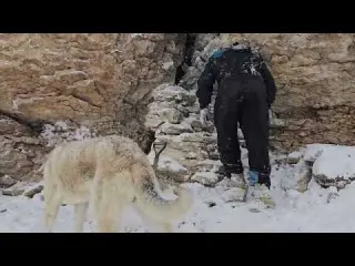 Creating a safe shelter in a cave and snow Survival