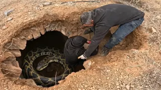 Ölümcül Tuzağın Altındaki Mezara Define Aramaya Giriyoruz