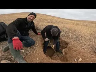 Ölümcül Tuzağın Altındaki Mezara Define Aramaya Giriyoruz