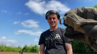 WOW STUNNING Metal Detecting Finds on a Treasure Hunting
