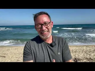 Très belle découverte sur la plage de Saint Tropez Metal