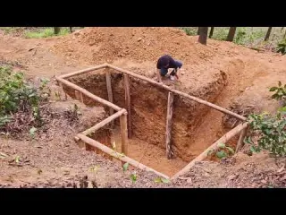 The Ultimate Survival Builds Rushing to Build a SECRET
