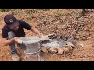 Building an Underground Survival House for Winter One Man s