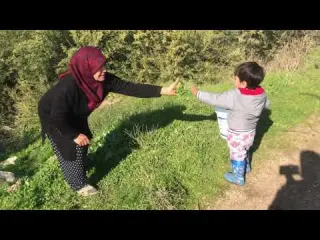 Köyde Bugün Yemeğimiz Taş dan Toprak dan sular altında