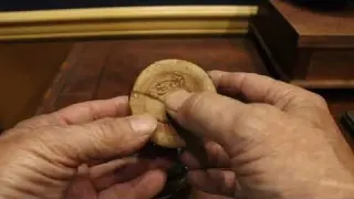 The gold room lets take a look at the Chinese shelf