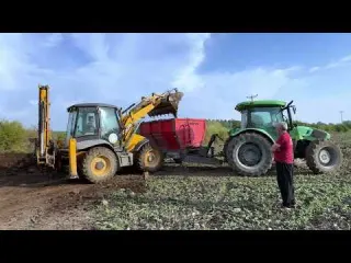 Bu Makine Olmadan Zor Tarlaya Tonlarca Gübre Serptik