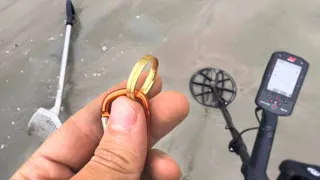 Encontrei ALIANÇAS DE OURO e Devolvi para os Donos