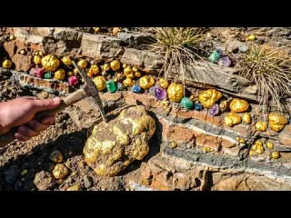 UNBELIEVABLE FIND We Struck the MOTHERLODE of Gold Gemstones
