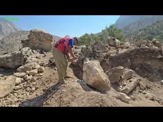 They Found a Hidden Spring Near Their Cave Home Nomadic