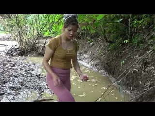 Greatest Fishing Videos Two Girls Fishing With Pump Catch A