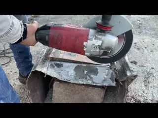 With The Metal Detector We Found A Large Abandoned Cash
