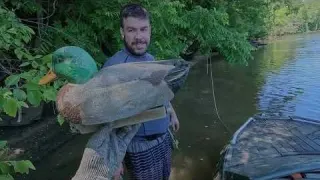 Metal Detecting the River Incredible Finds
