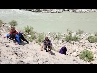 Nomad Migration Through the Mountains Nomads of IRAN