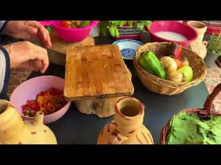 How do Palestinians live in the village Cooking grape