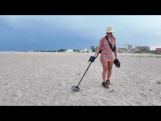 Beach Jewels Uncovered Using Bounty Hunter Detector
