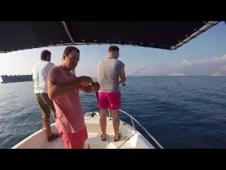 Teknede Kaos Var Her Yer Balık Chaos On The Boat