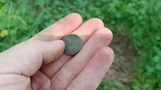 OBROVSKÁ NÁLOŽ MINCÍ Náves po letech nezklamala