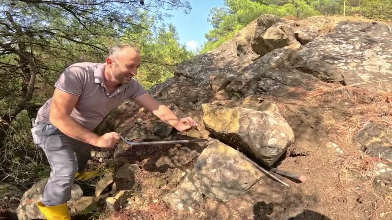 Kaya Kasası Açılınca Muhteşem Definesi Saçıldı