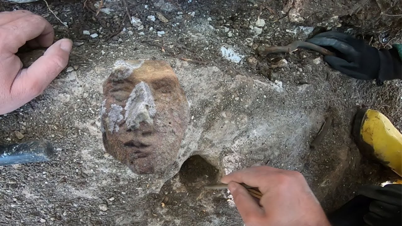 Kaya Oymasındaki Define Çok Zor Çıktı