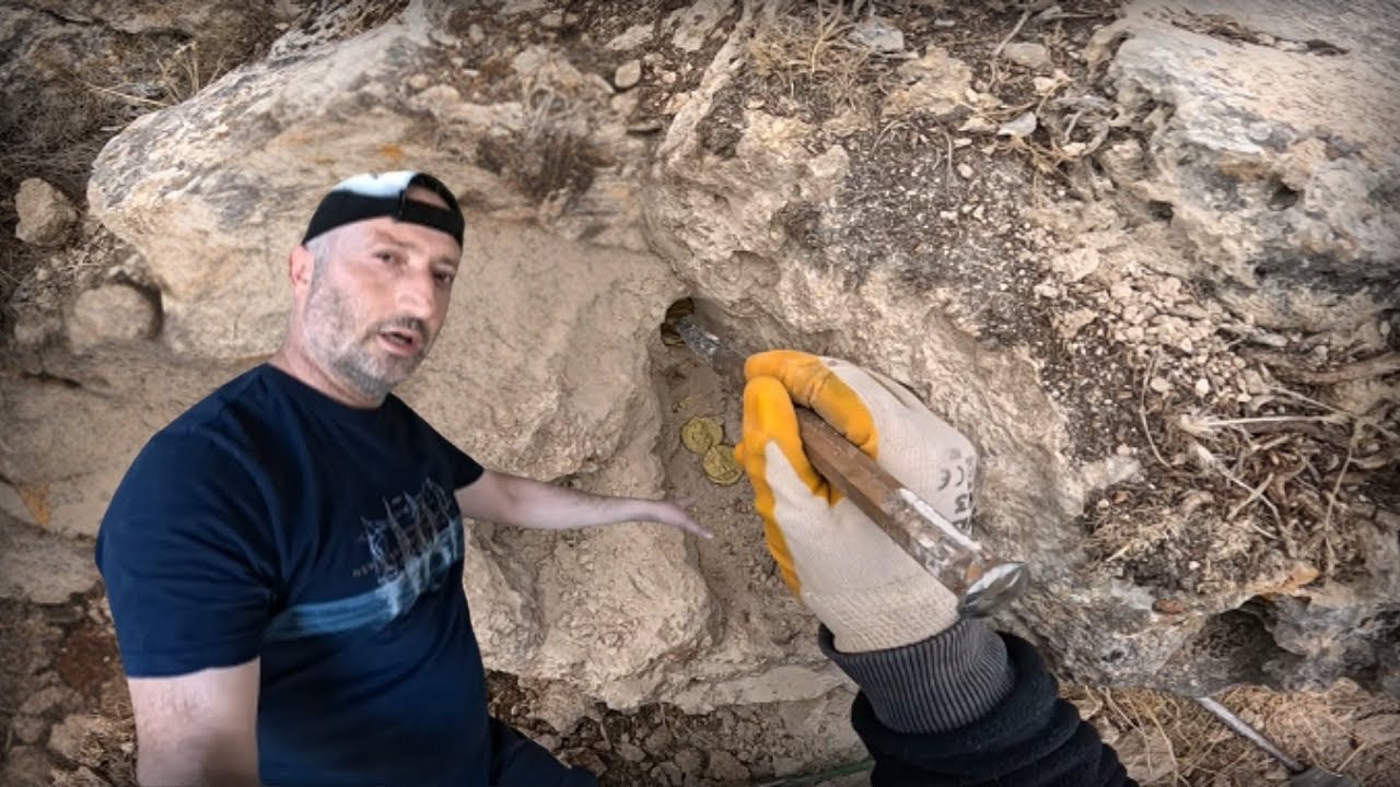 Kayadaki Define Kasasını Sonunda Patlattım Altınlar Saçıldı