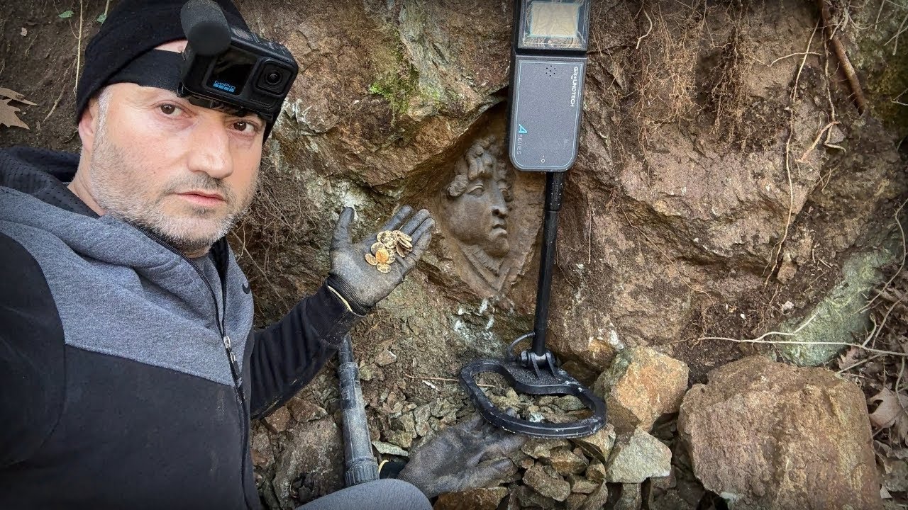 Gizemli Eşkıyaların Definesi Peşine Düşen Maceracı Deniz