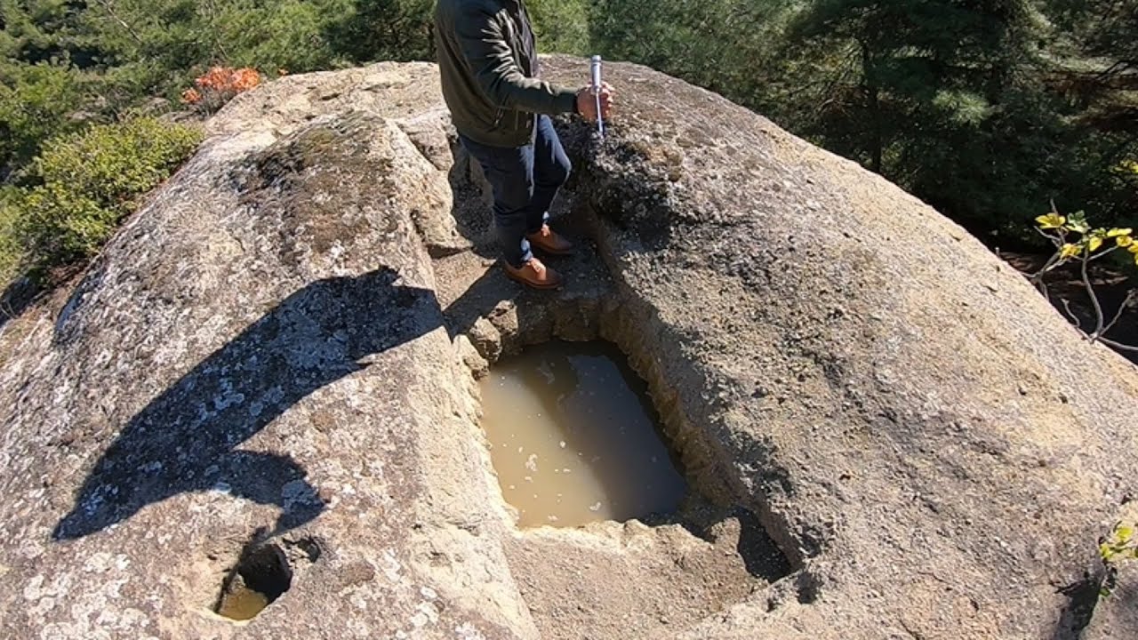 Eşkıyanın Mezarını Bulduk Definesinin Peşindeyiz