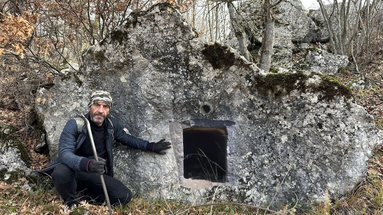 Gizemli Define Kasasından Altın Karıncalar Çıkıyor