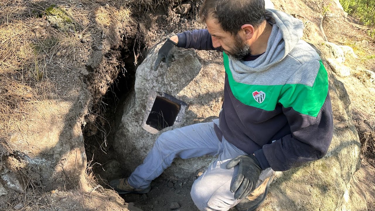 Mezar Kapağının Altından Dehşet Defineler Çıkardık