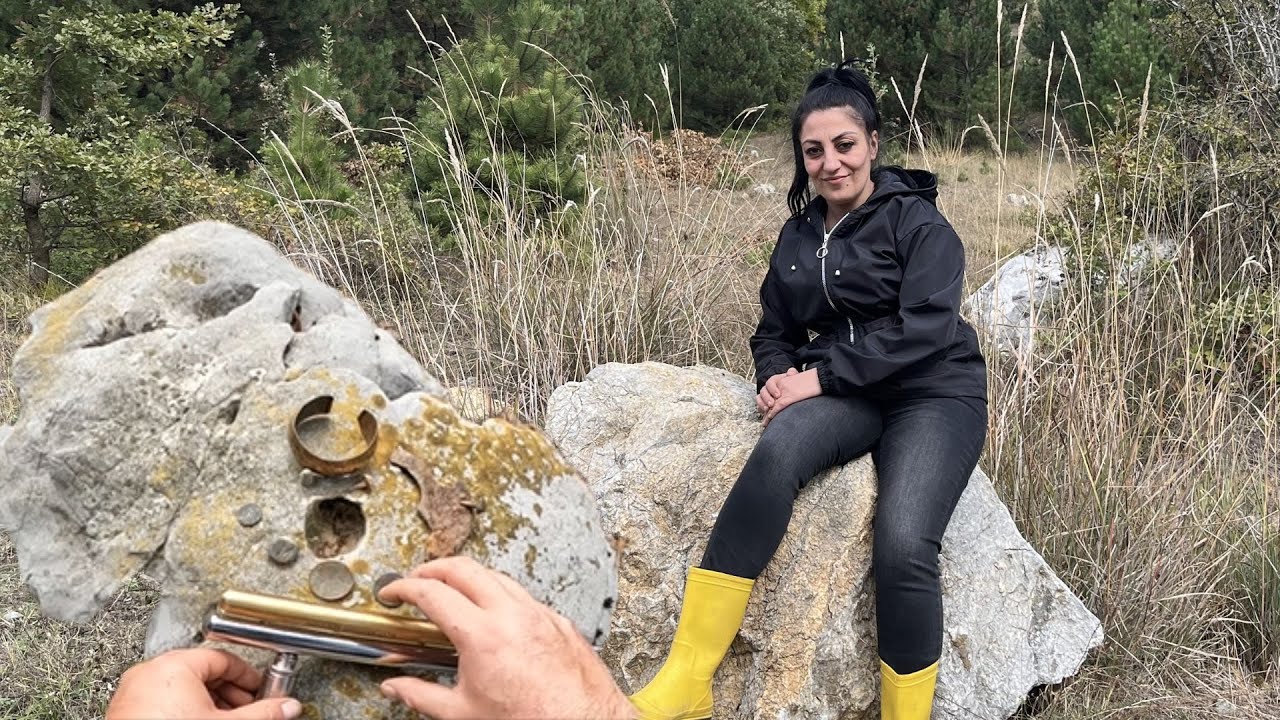 Model Tek Tekçi Alan Tarama Bölgede Defineleri Topladı