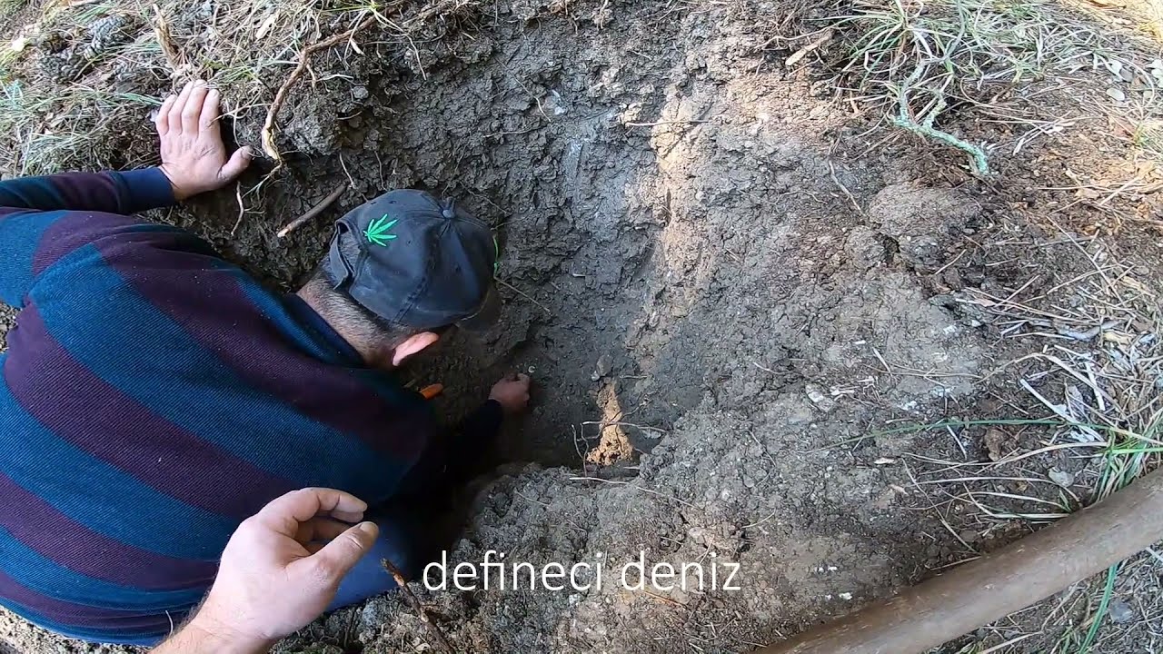 Tarihi Çeşmeden Define Altınları Çıkardık
